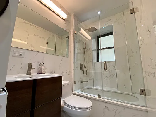 Rented by Mann Maurice A | media 17