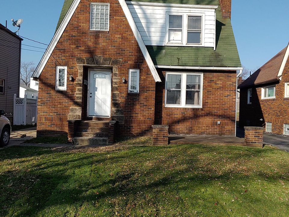 1st image of 30 Erskine Ave
