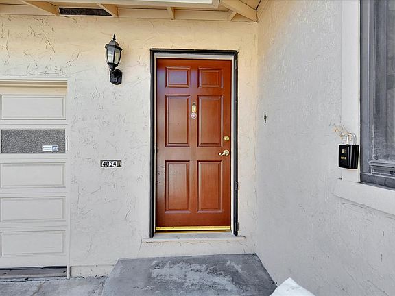 5th image of 4032-4034 Davis St