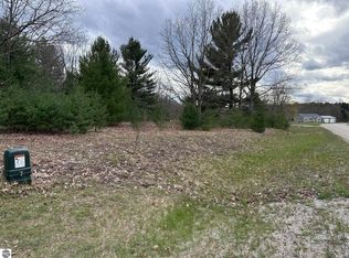 11797 Country Acres Dr, Interlochen, MI 49643