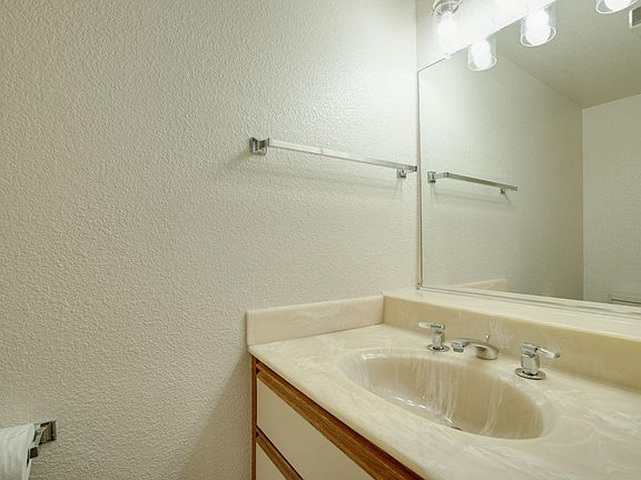 5th image of 1023 San Luis Cir Unit 721