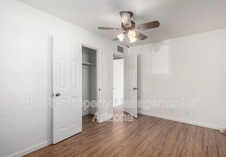 1526 E Griswold Rd — Photo 19