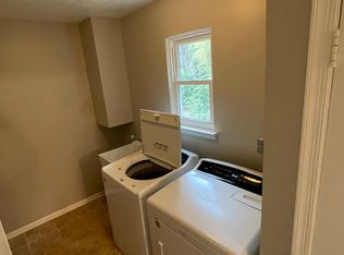 11808 Dinwiddie Dr, Rockville, MD 20852