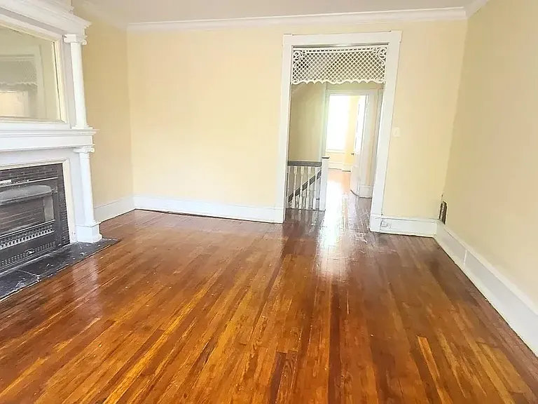 5113 N Broad St — Photo 16