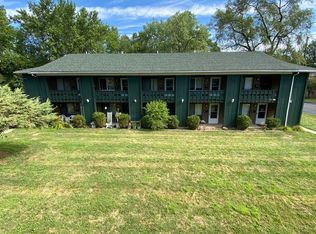 1048 Brittain Rd, Akron, OH 44305