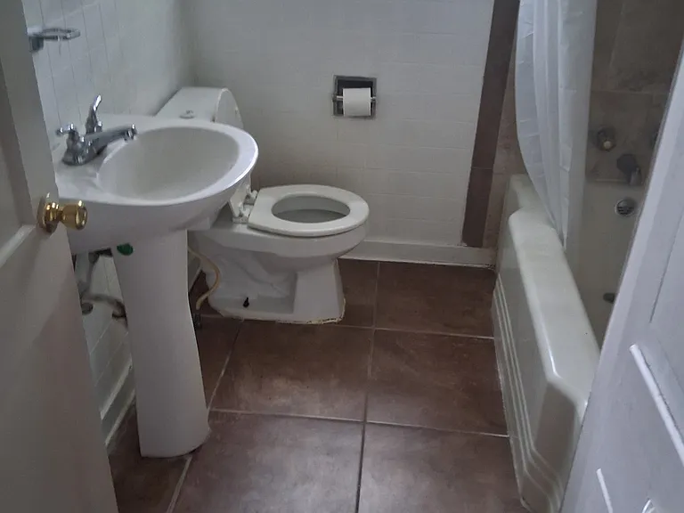 709 Sycamore St — Photo 7