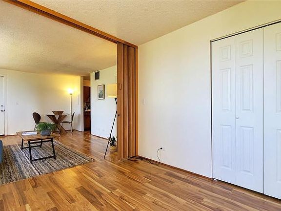 2nd image of 1040 Kinau St APT 301