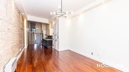 246 Stanhope Street, #3R