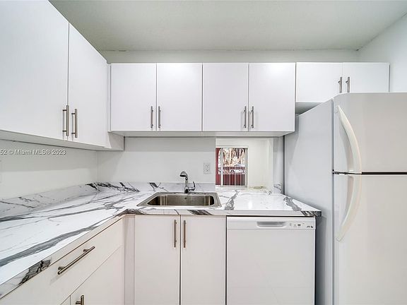 3rd image of 8103 Camino Real #C112