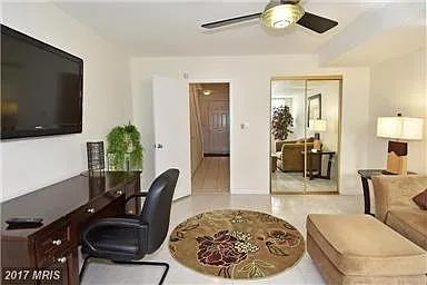 226 G St SW — Photo 6