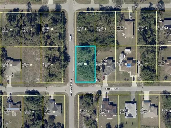 2726 6th St SW, Lehigh Acres, FL 33976