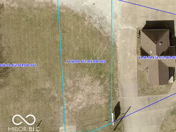 212 Maple Ave, Terre Haute, IN 47804