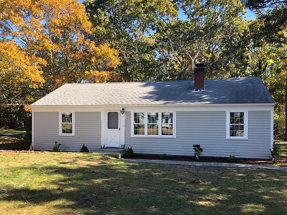 1st image of 92 Evergreen St