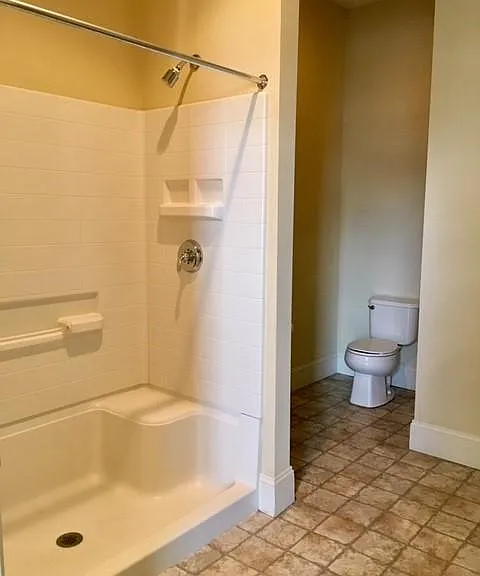 2nd Bathroom