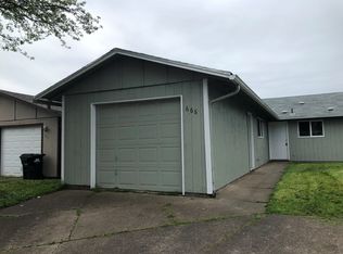 668 W Quinalt St, Springfield, OR 97477