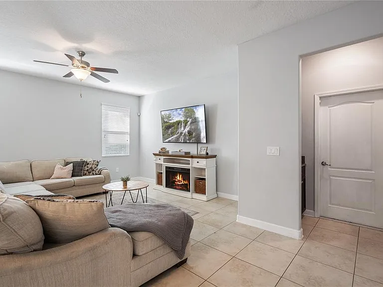 5778 Laurel Cherry Ave — Photo 9