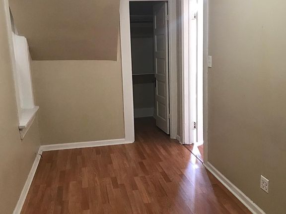 5th image of 3608 S Hermitage Ave #1F