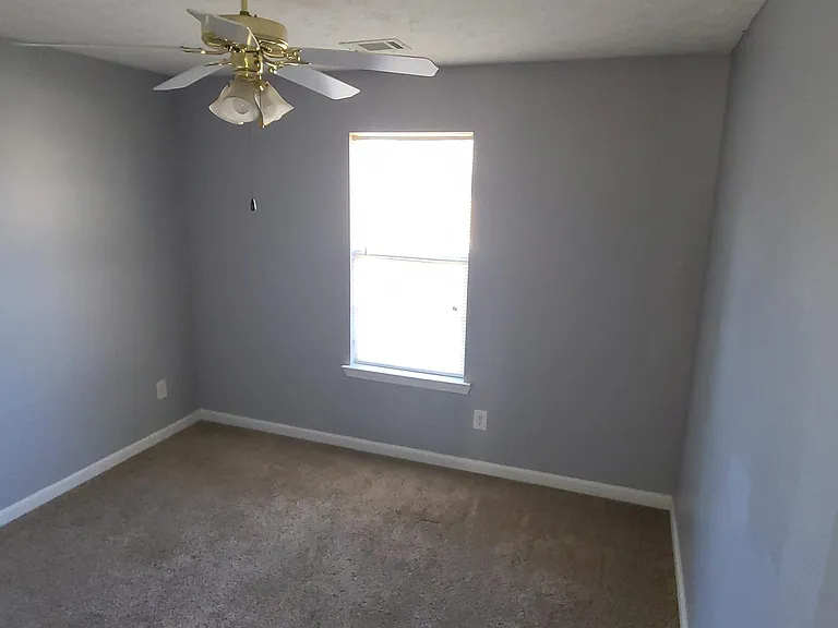 30 Princeton Ct — Photo 11