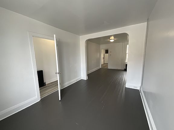 2nd image of 730 W Mason Ave