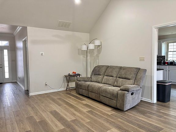 4th image of 8128 Obrian Blvd