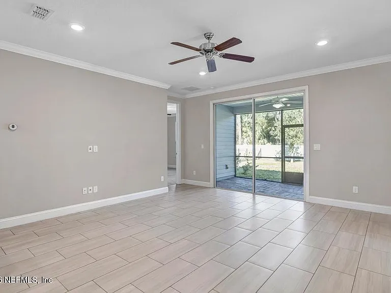 275 Renwick Pkwy — Photo 7