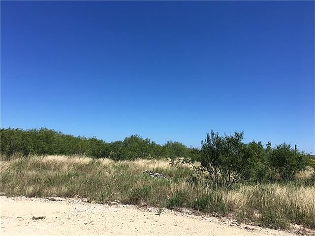 1st image of 138 Caracas Dr