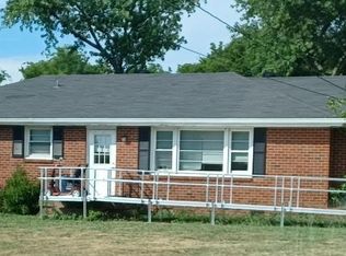 831 Castle Heights Ave, Lebanon, TN 37087