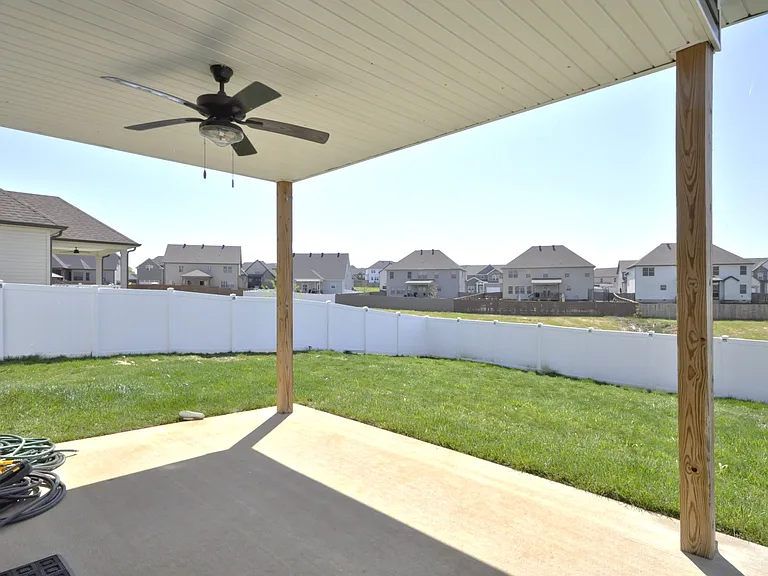 279 Bluebriar Trce — Photo 57