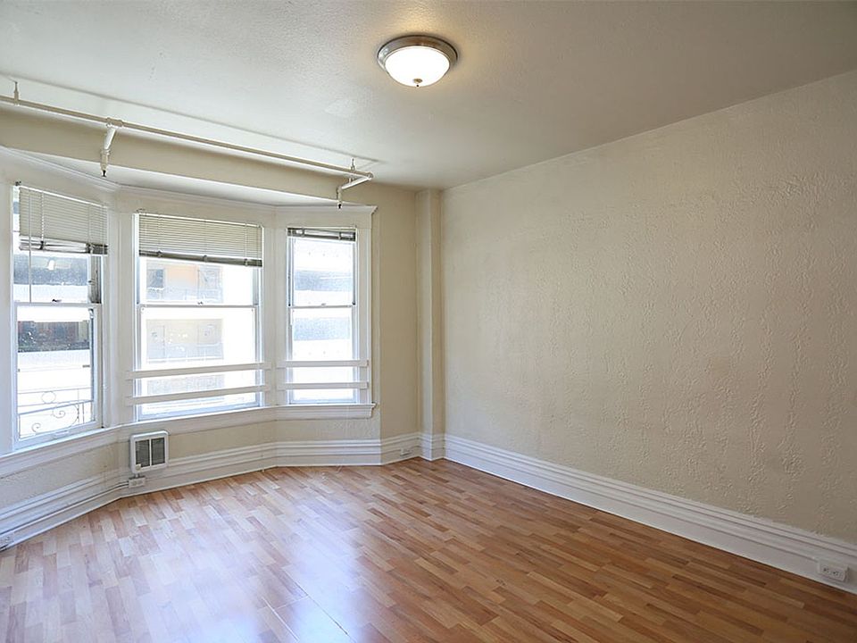 1st image of 427 Stockton St #402