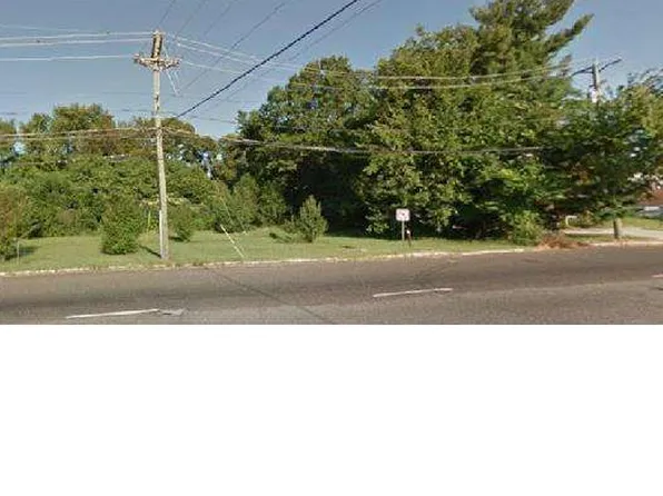 2585 Haddonfield Rd, Pennsauken, NJ 08110