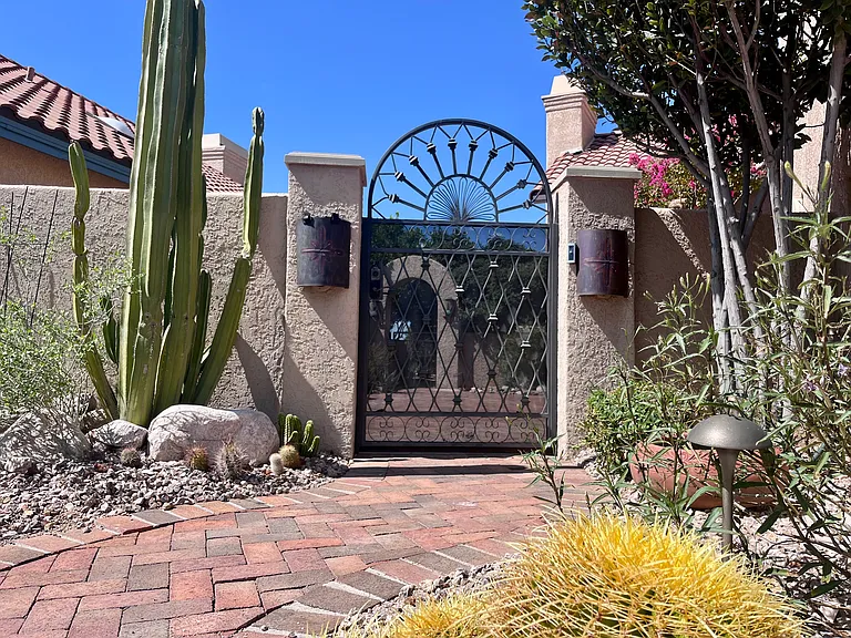 1715 E Deer Shadow Ln — Photo 26