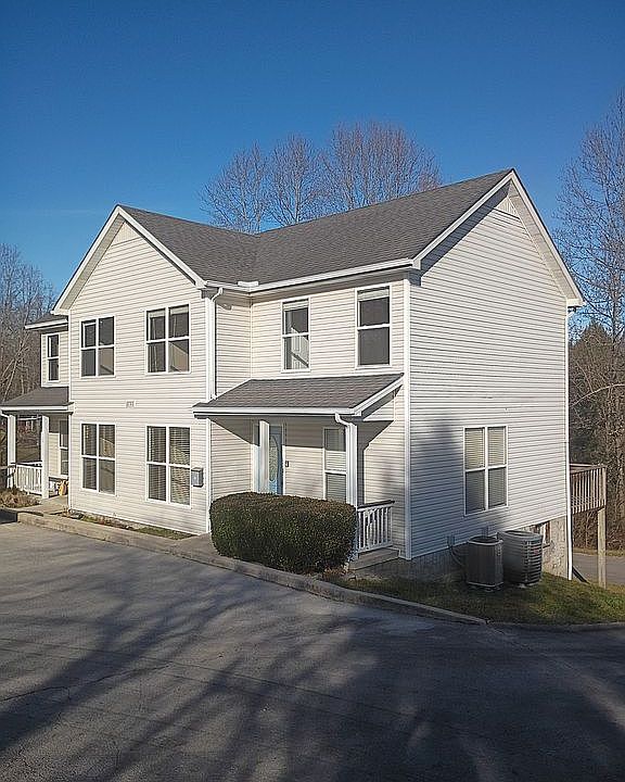 1st image of 2790 Philpot Rd