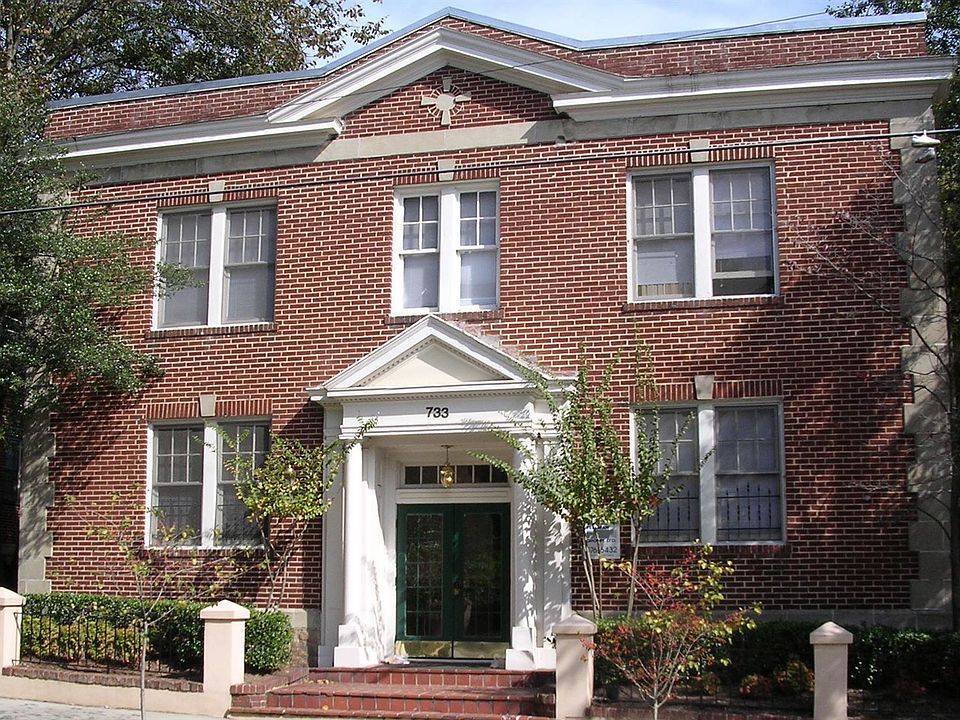 733Frederica St