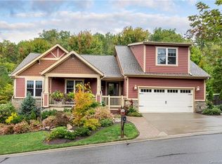 4 Bungalow Way, Asheville, NC 28804