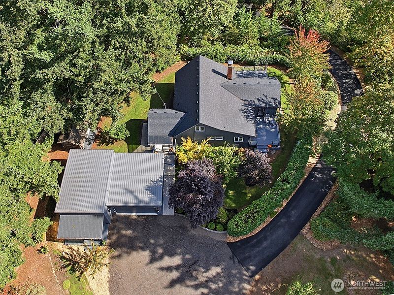 3rd image of 2207 32ND Street