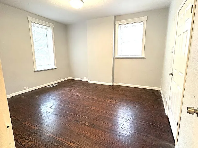 3637 Alberta St — Photo 16