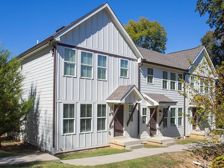 309 Myatt Dr #E — Photo 1