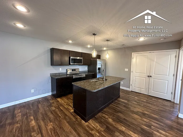 301 E Saint Eunice Rd #201 — Photo 7