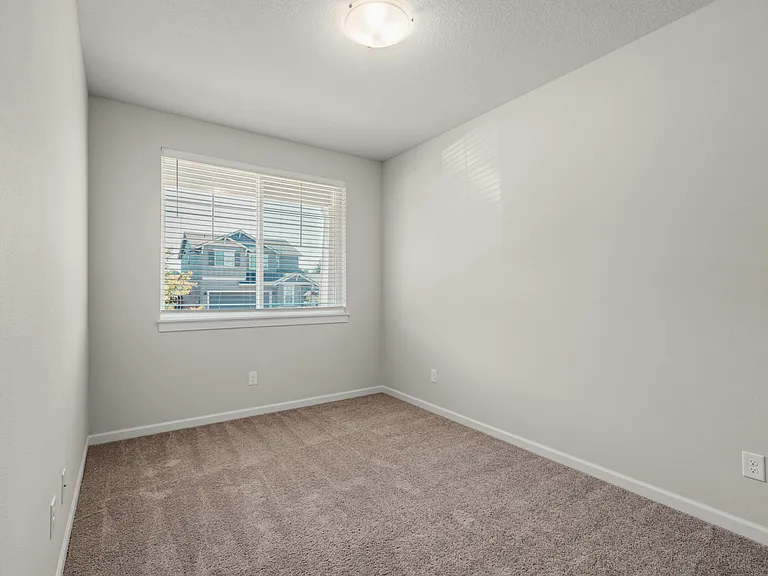 6191 SE 24th St — Photo 32