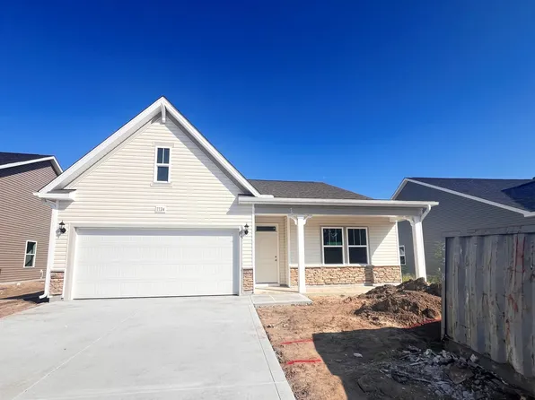 1124 NW Forest Bend Dr NW, Calabash, NC 28467
