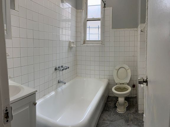 4th image of 159 W 195th St #1C