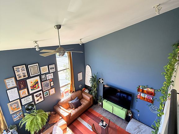 3rd image of 3405 Helen St APT 4