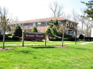 800 Old Springfield Ave APT 21, Summit, NJ 07901