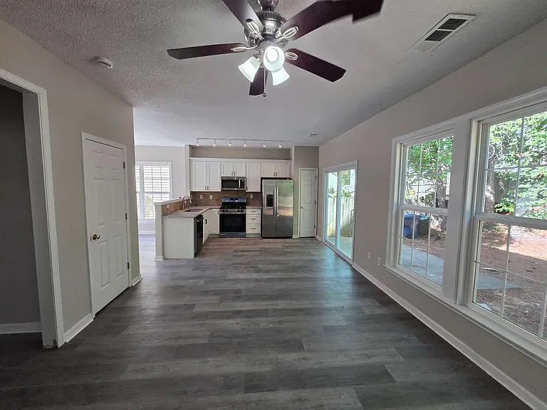 2853 Regent Walk Dr — Photo 8