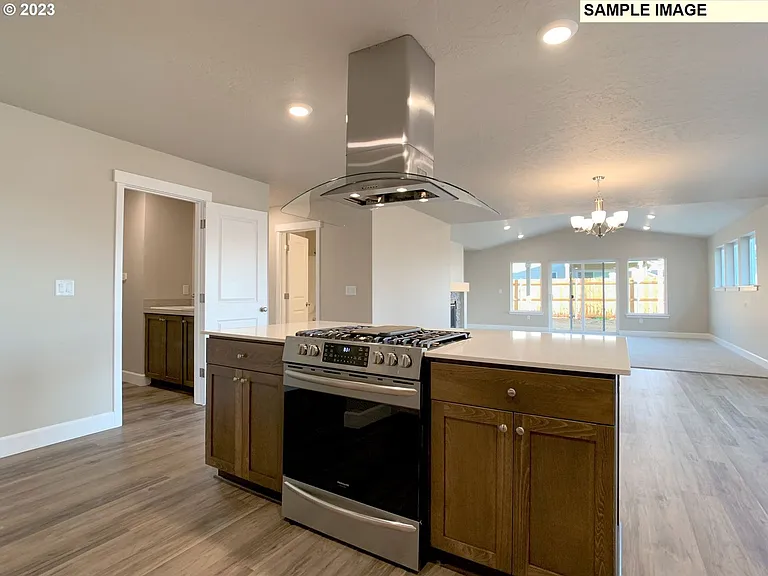 539 E Rosa Ave — Photo 18