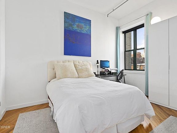 5th image of 105 Lexington Ave APT 3H