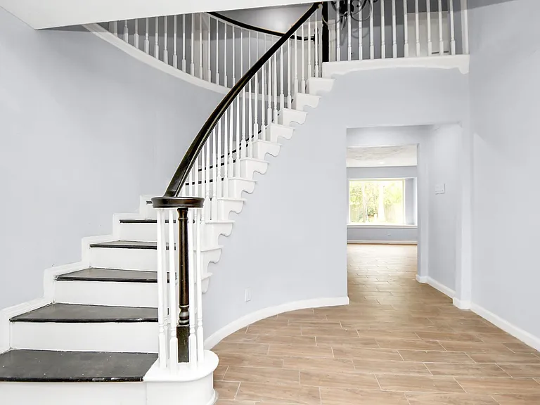 17903 Nanes Dr — Photo 12