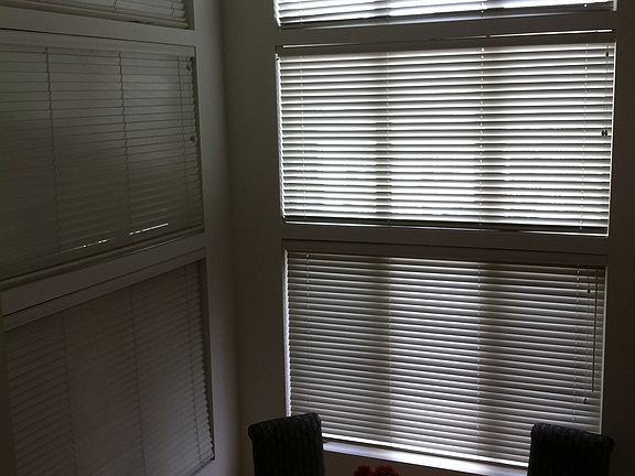 4th image of 210 Des Plaines Ave Unit A