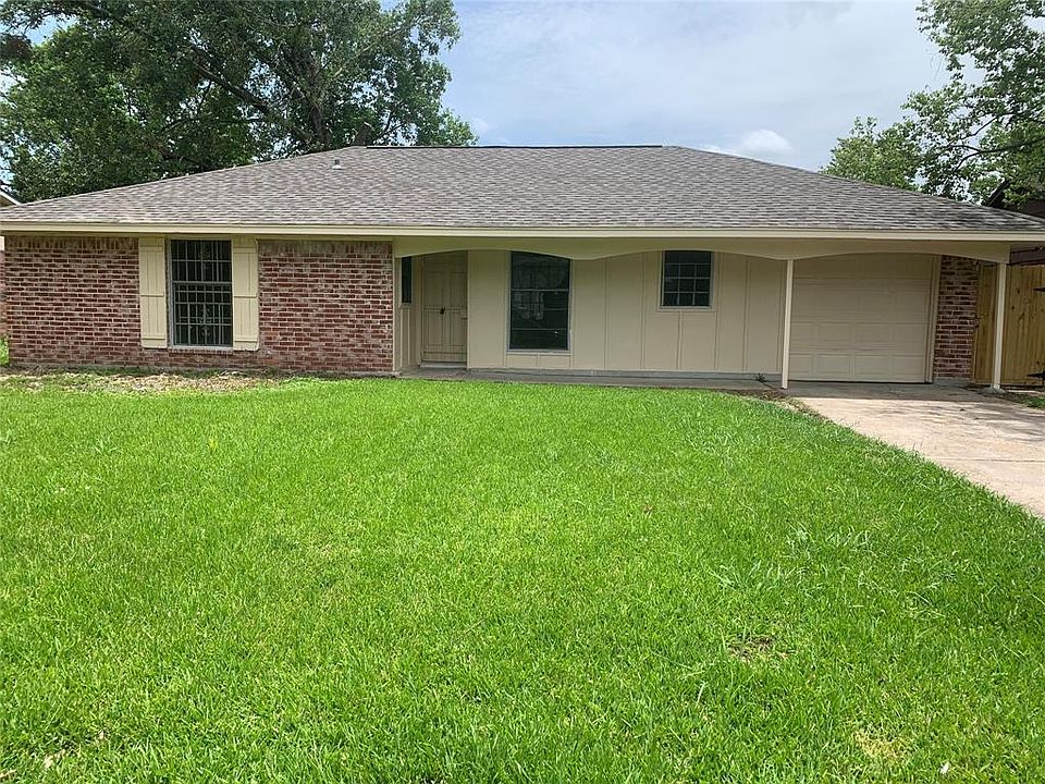 1st image of 8622 Valley South Dr