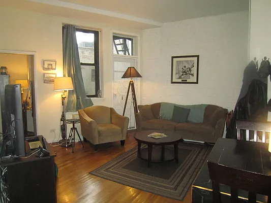Rented by Immac Realty | media 53